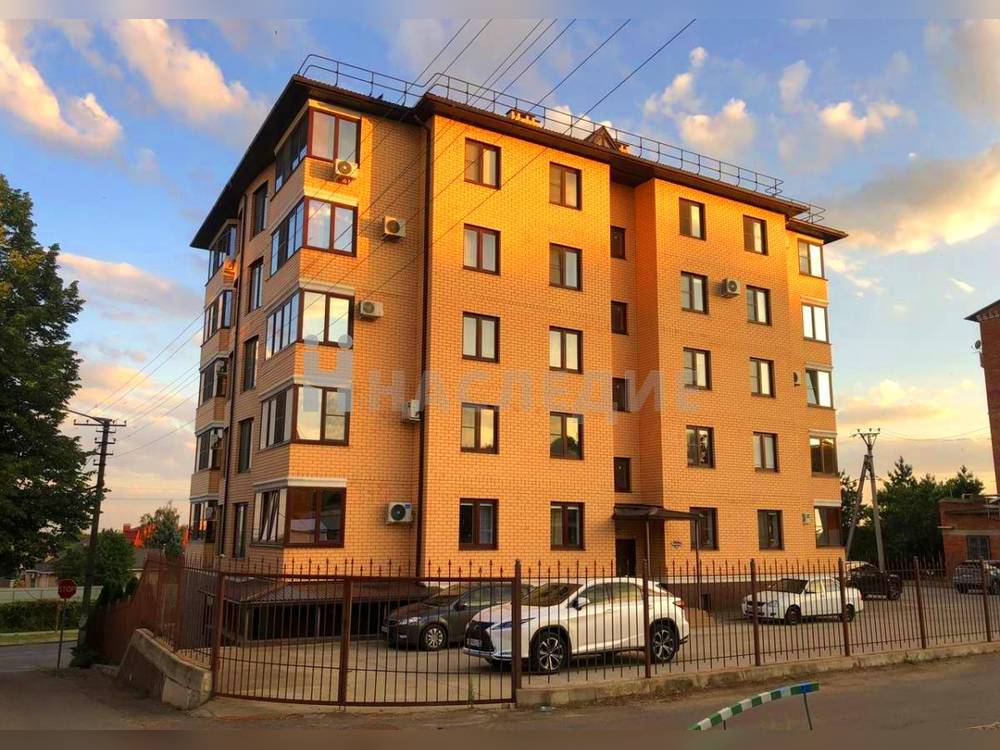 3-комнатная квартира, 56.1 м2 1/5 этаж, ул. Красная - фото 2